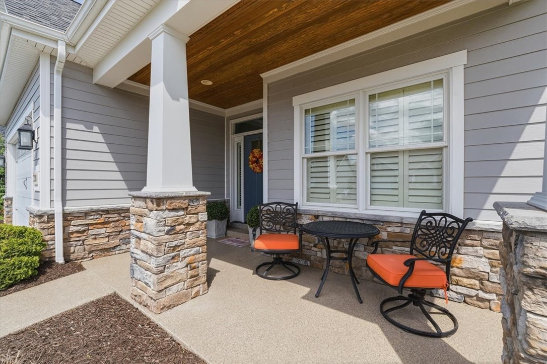 228 Indian Ridge Ln