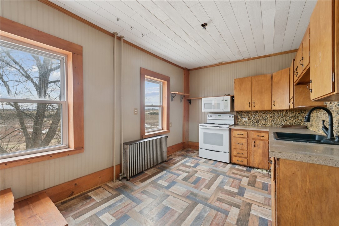 Milford Twp, Pennsylvania 15557, United States, 4 Bedrooms Bedrooms, ,2 BathroomsBathrooms,Residential,Active,8189