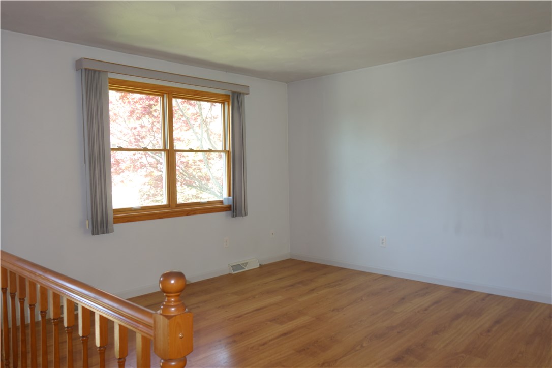 317 Fairview Dr Dr, Manor, Pennsylvania image 3