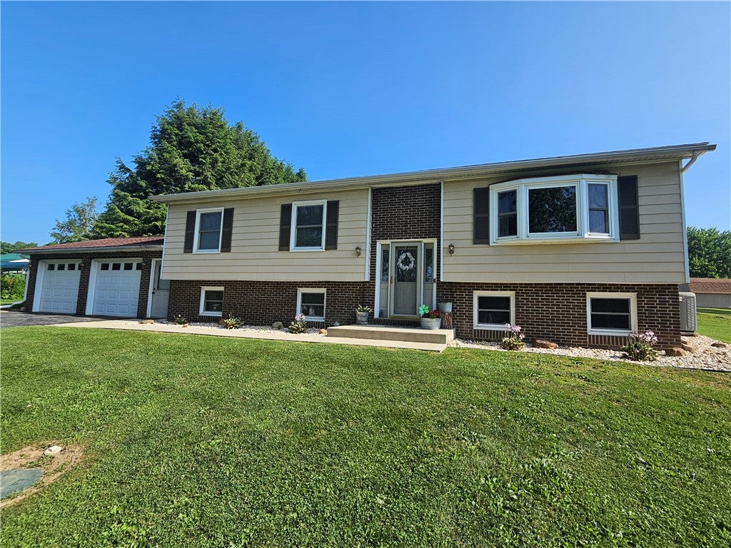 235 Maple Dr