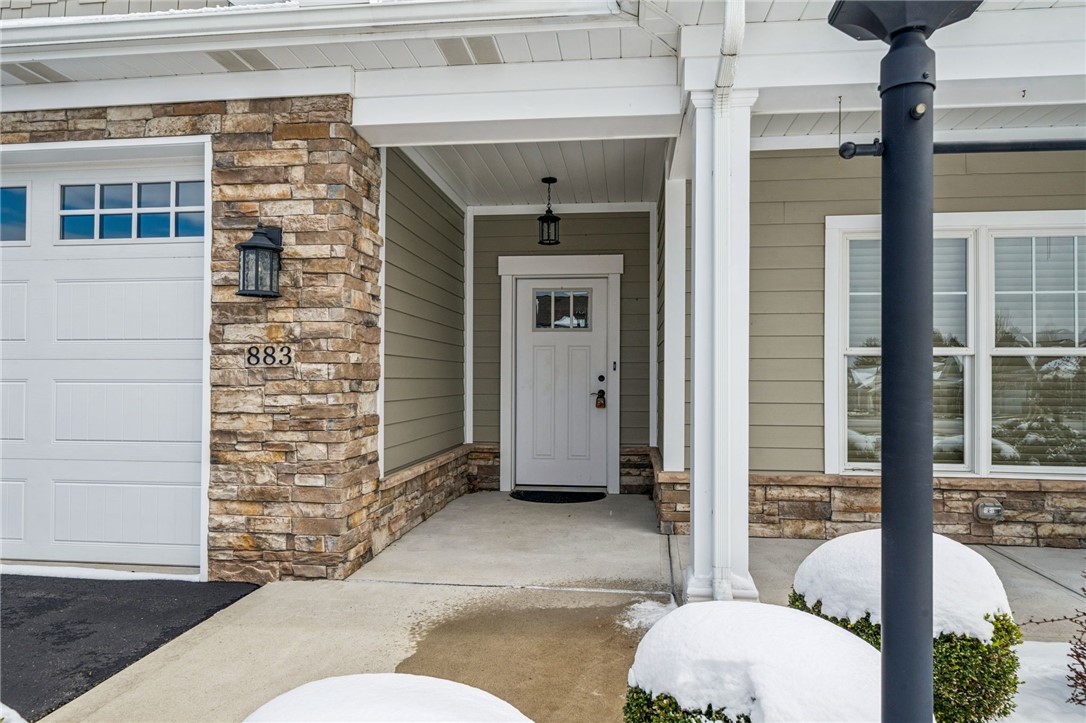 883 Hearthstone Circle