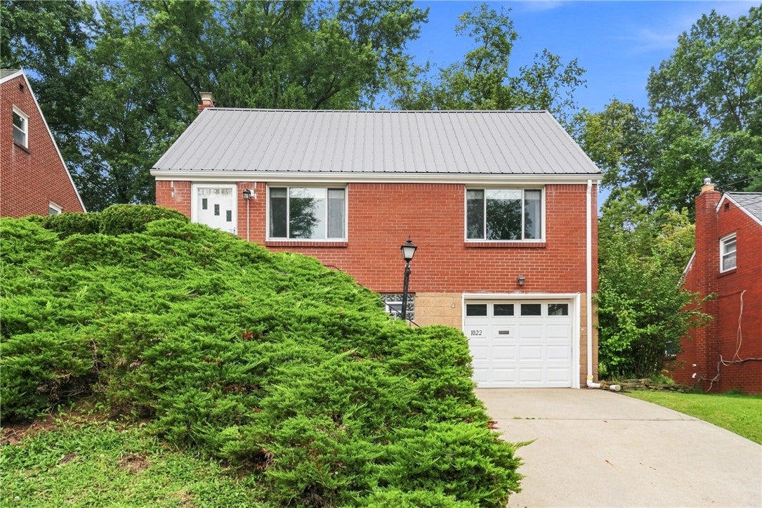 1022 Woodland Rd