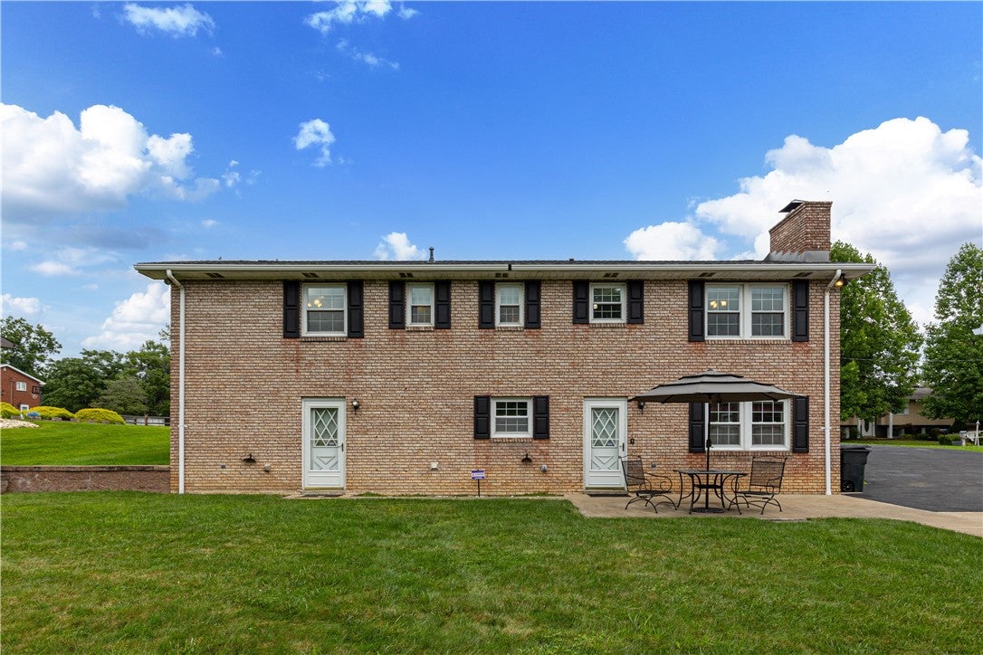 78 Lookout Ave