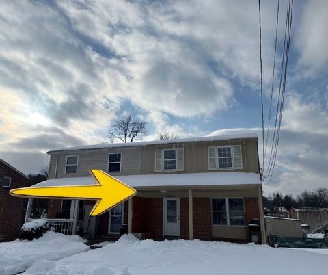 Photo of 8239 Elaine Dr, Pittsburgh, PA 15237 (MLS # 1738827)