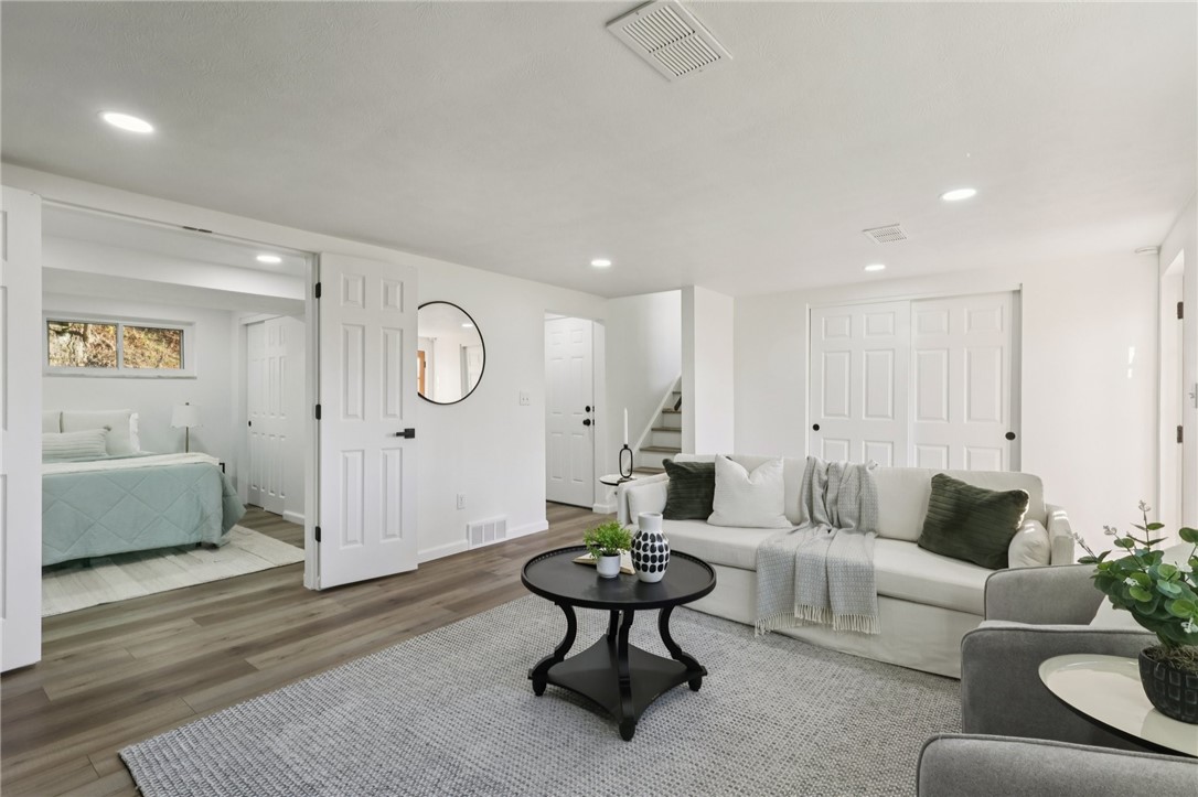 6434 Highview Street