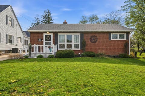Homes For Sale - 265 S Oakdale Ave<br/> Mercer County, Hermitage, PA 16148