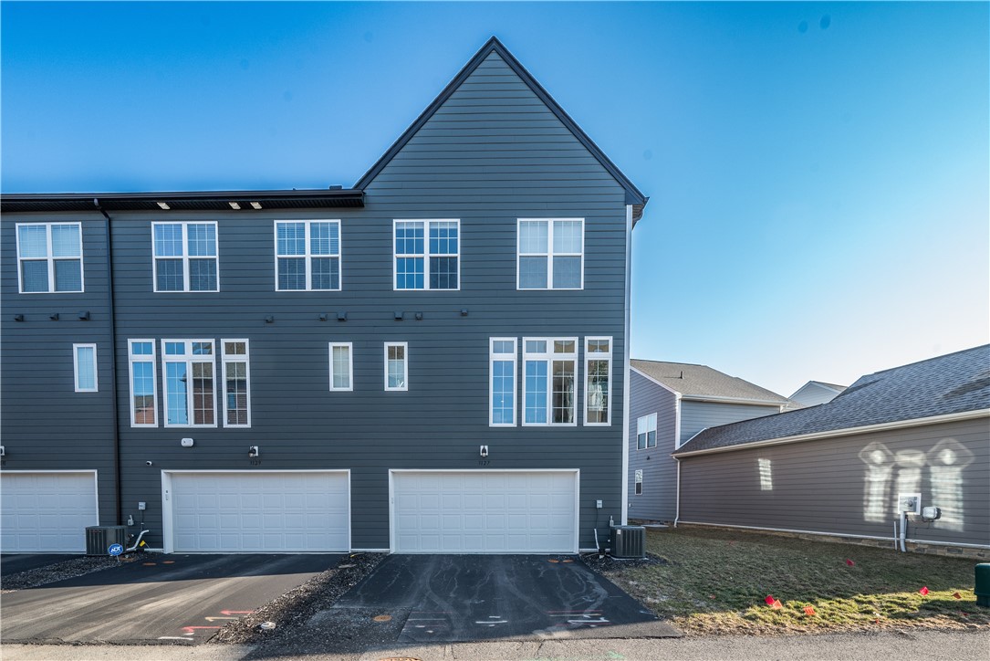 South Fayette, Pennsylvania 15017, United States, 3 Bedrooms Bedrooms, ,3 BathroomsBathrooms,Residential,Active,89927