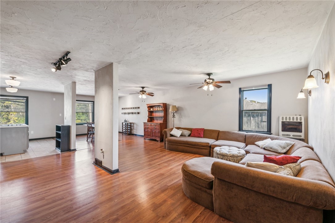 Confluence Boro, Pennsylvania 15424, United States, ,Residential,Contingent,40375