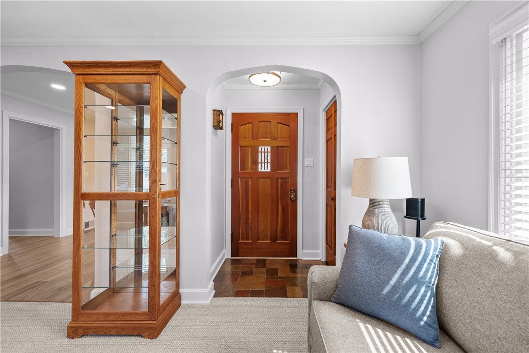 1826 Polk St