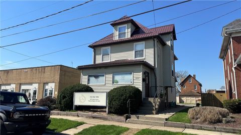 Photo of 1007 Liberty Ave, Natrona Heights, PA 15065 (MLS # 1748033)