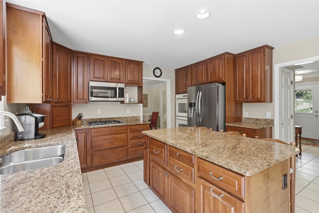 703 Willowcrest Dr