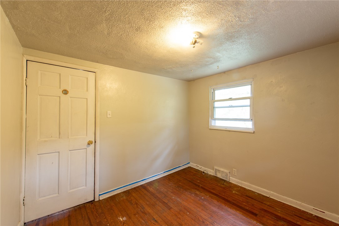 Upper Burrell, Pennsylvania 15068, United States, 2 Bedrooms Bedrooms, ,2 BathroomsBathrooms,Residential,Pending,42433