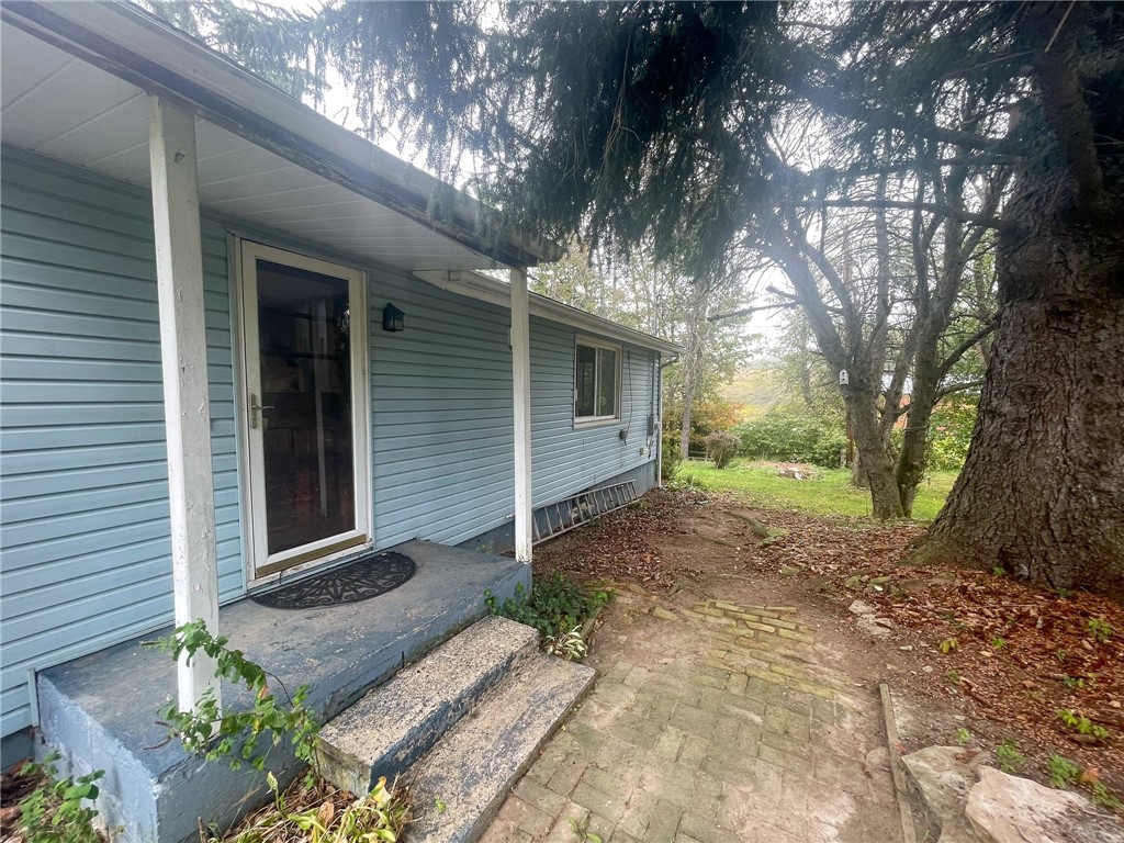 Upper Burrell, Pennsylvania 15068, United States, 2 Bedrooms Bedrooms, ,2 BathroomsBathrooms,Residential,Pending,42433