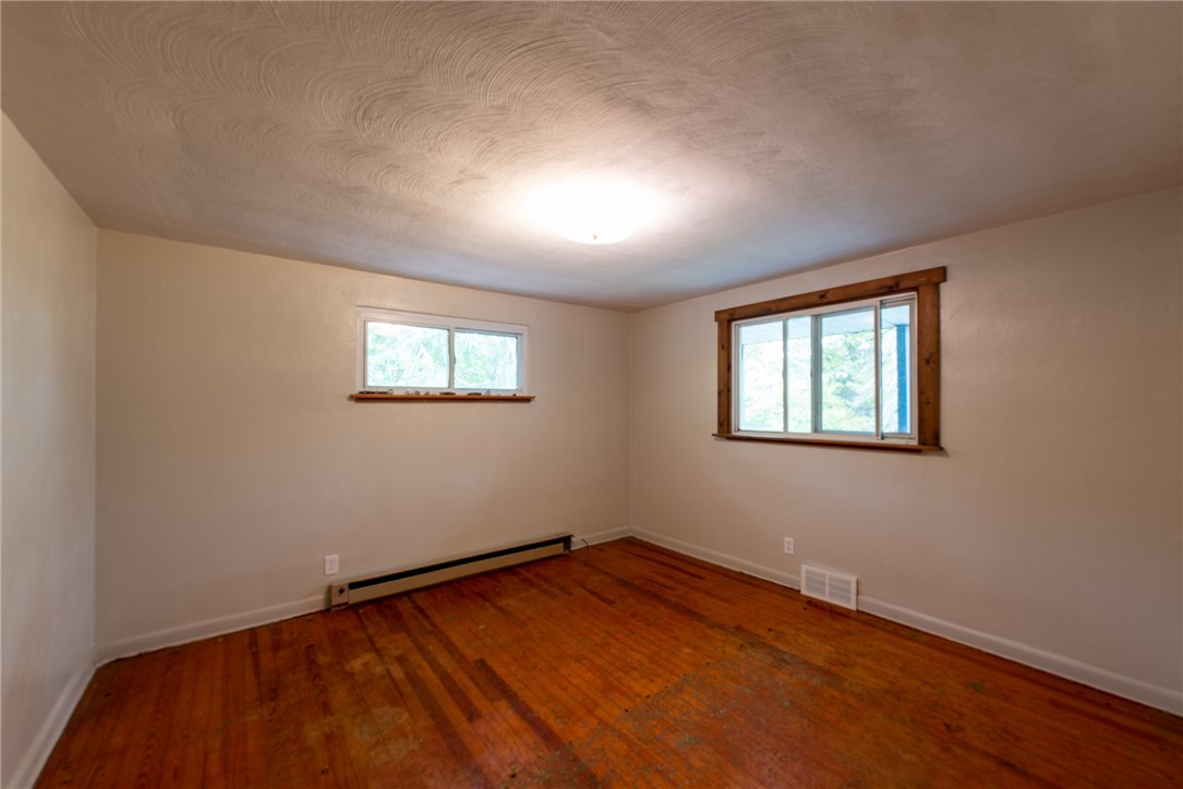 Upper Burrell, Pennsylvania 15068, United States, 2 Bedrooms Bedrooms, ,2 BathroomsBathrooms,Residential,Pending,42433