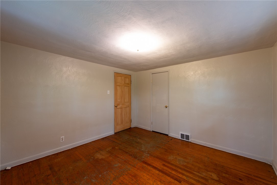 Upper Burrell, Pennsylvania 15068, United States, 2 Bedrooms Bedrooms, ,2 BathroomsBathrooms,Residential,Pending,42433