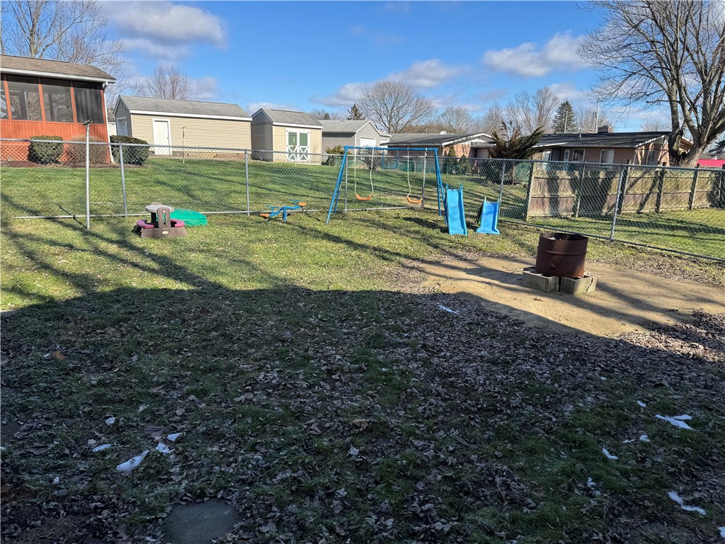 Union Twp - Law, Pennsylvania 16101, United States, 3 Bedrooms Bedrooms, ,1 BathroomBathrooms,Residential,Contingent,11010