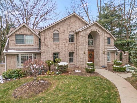 Photo of 205 King Richard Dr, McMurray, PA 15317 (MLS # 1733312)