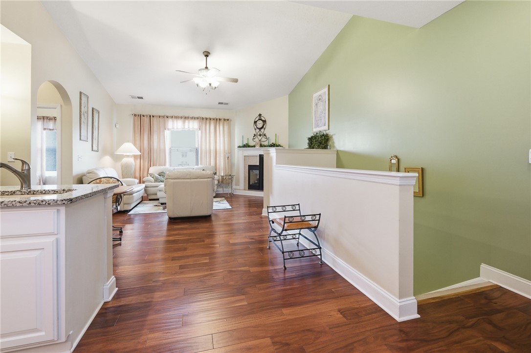 246 Adams Pointe Blvd 5
