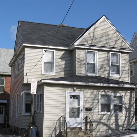 Photo for 828 W 17th St