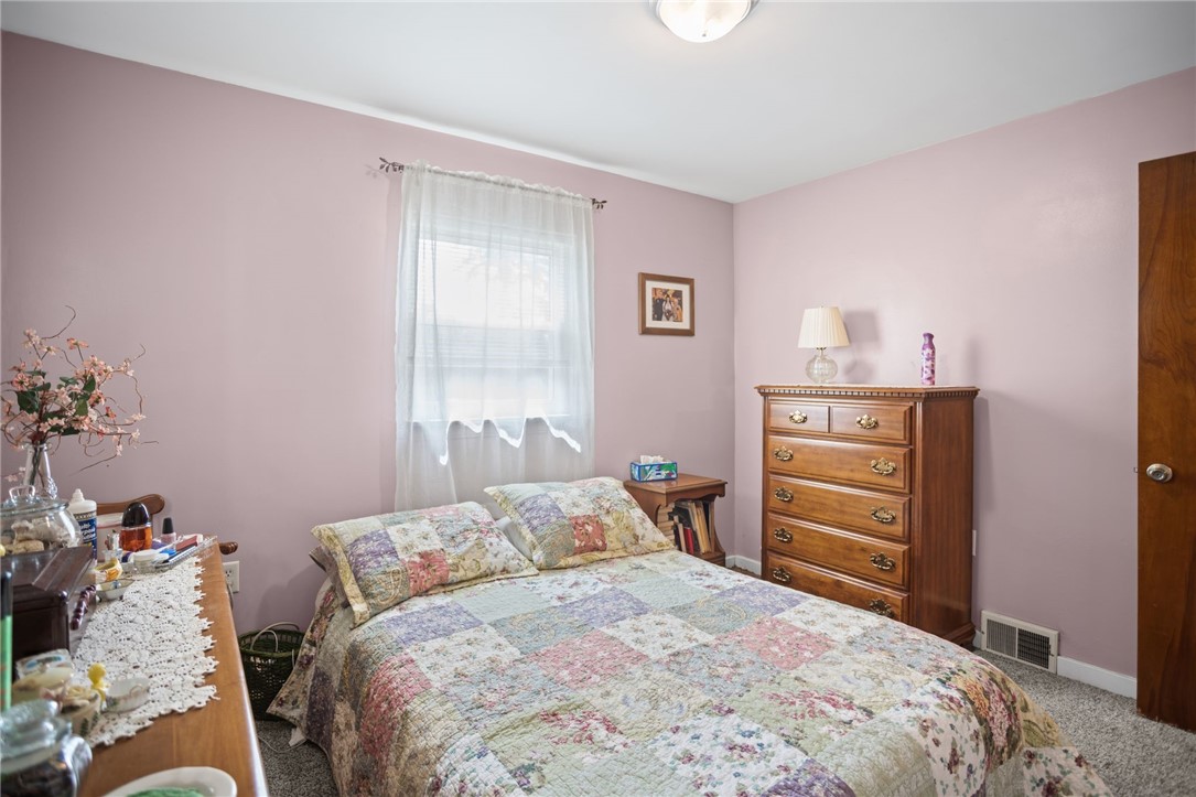 North Strabane, Pennsylvania 15330, United States, 2 Bedrooms Bedrooms, ,1 BathroomBathrooms,Residential,Contingent,135939