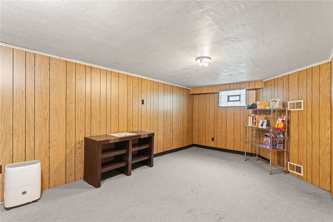 North Strabane, Pennsylvania 15330, United States, 2 Bedrooms Bedrooms, ,1 BathroomBathrooms,Residential,Contingent,135939