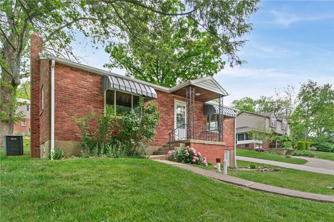 North Strabane, Pennsylvania 15330, United States, 2 Bedrooms Bedrooms, ,1 BathroomBathrooms,Residential,Contingent,135939