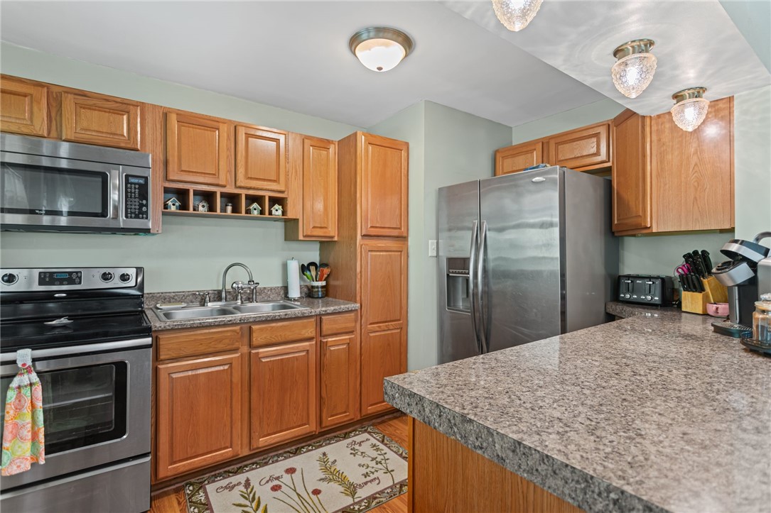 North Strabane, Pennsylvania 15330, United States, 2 Bedrooms Bedrooms, ,1 BathroomBathrooms,Residential,Contingent,135939