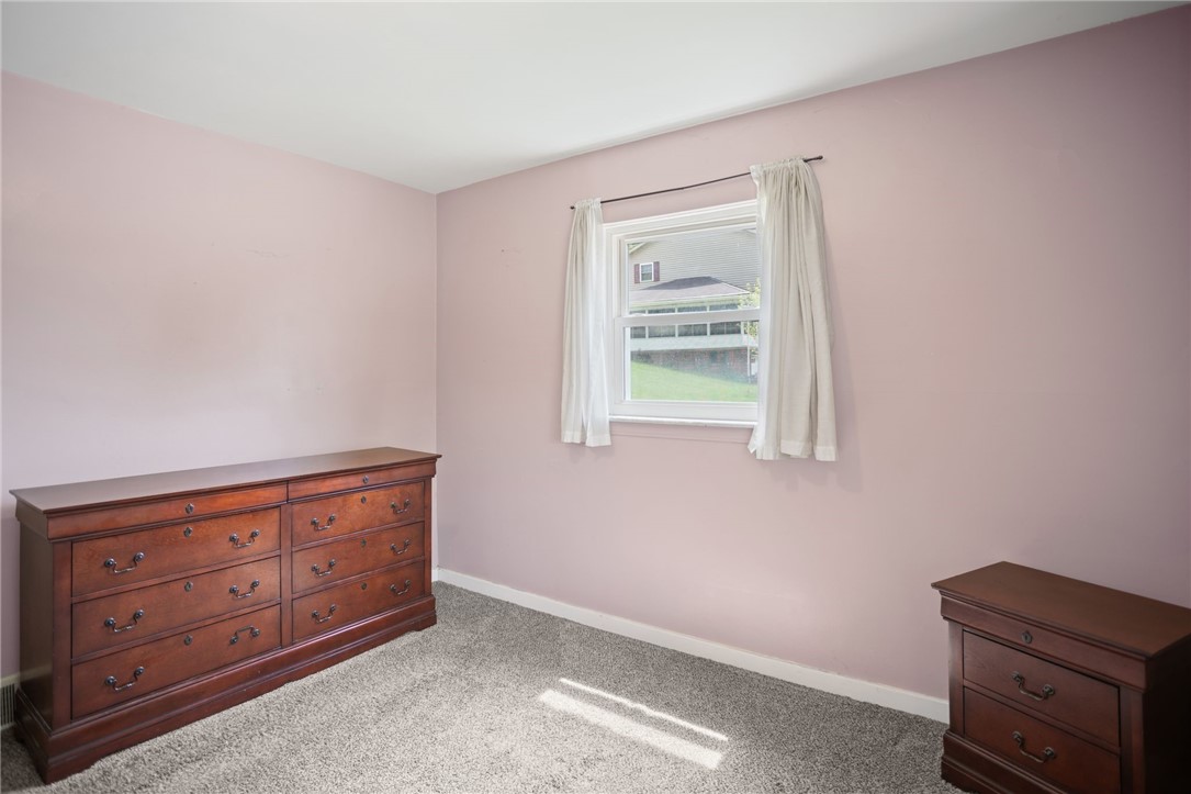 North Strabane, Pennsylvania 15330, United States, 2 Bedrooms Bedrooms, ,1 BathroomBathrooms,Residential,Contingent,135939