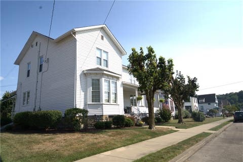 Photo for 207 S 5th St