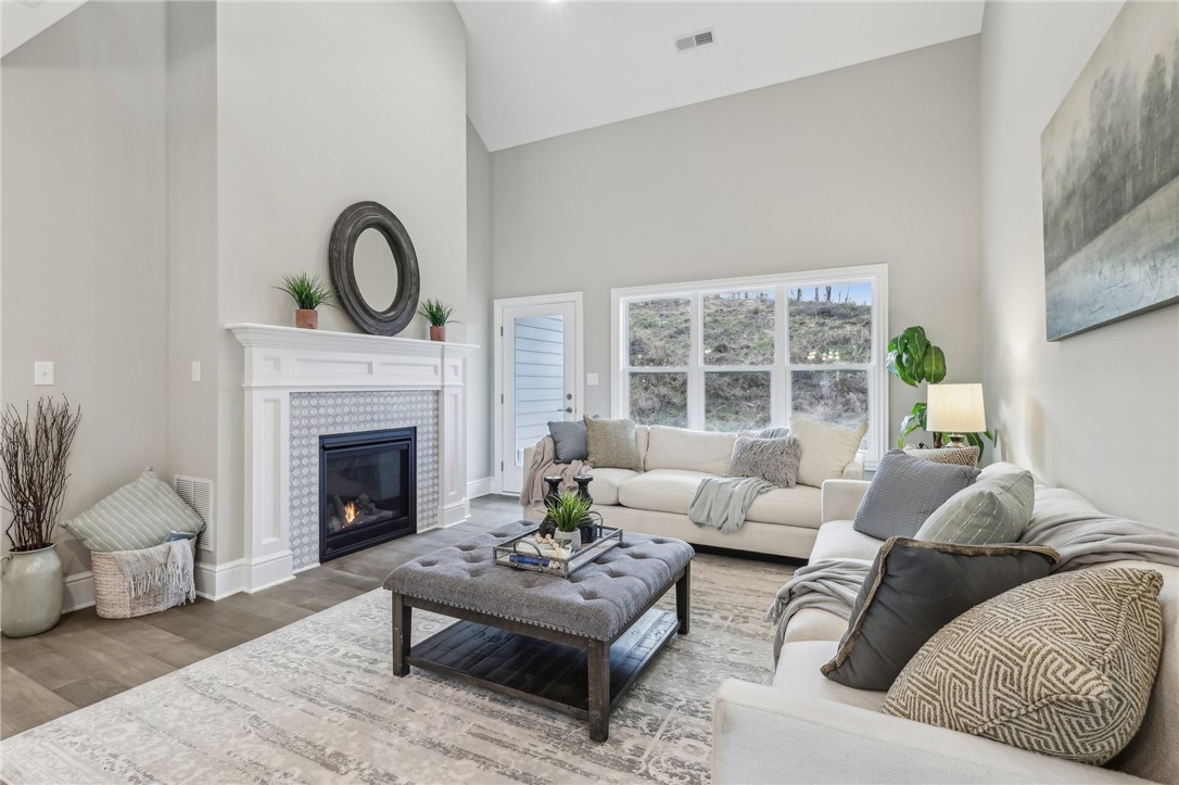 McDonald - Wsh, Pennsylvania 15057, United States, 3 Bedrooms Bedrooms, ,3 BathroomsBathrooms,Residential,Active,4848