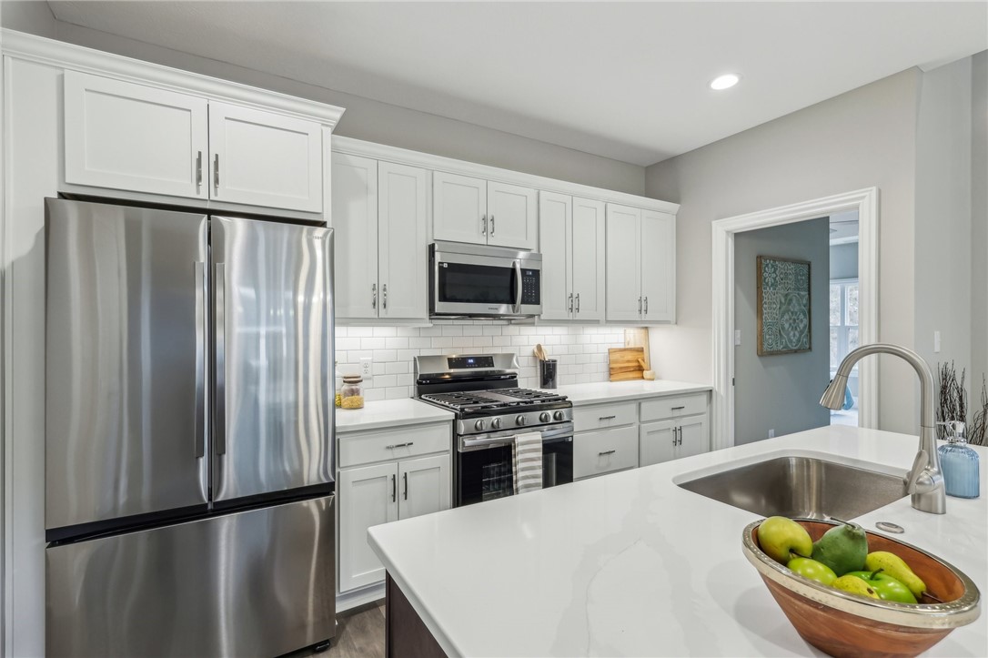 McDonald - Wsh, Pennsylvania 15057, United States, 3 Bedrooms Bedrooms, ,3 BathroomsBathrooms,Residential,Active,4848