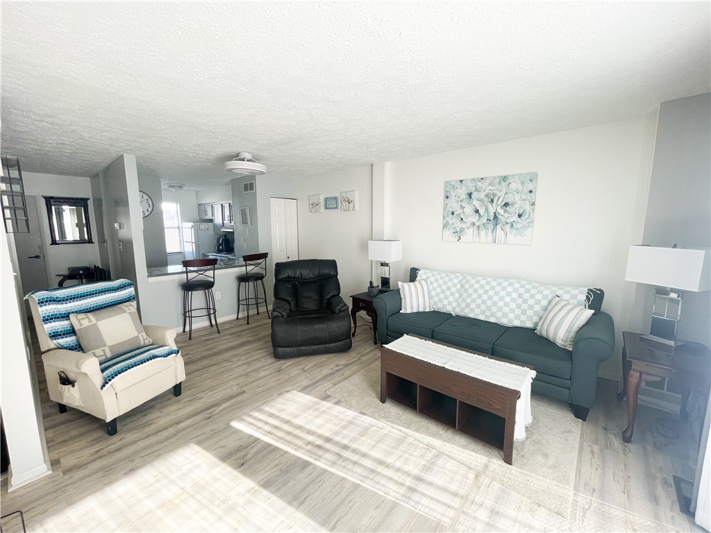 118 Forest Dr