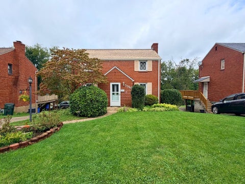 Homes For Sale - 5360 Orchard Hill Drive Dr<br/> Whitehall, PA 15236