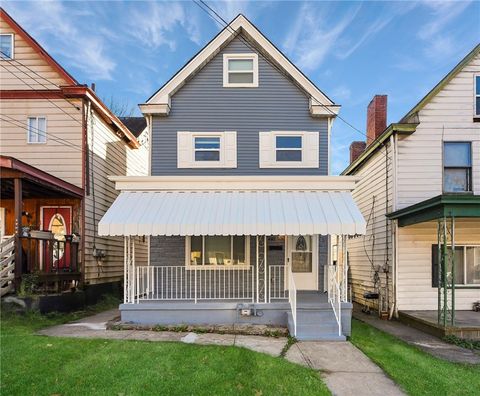 Photo of 440 Ruxton St, Pittsburgh, PA 15211 (MLS # 1736950)
