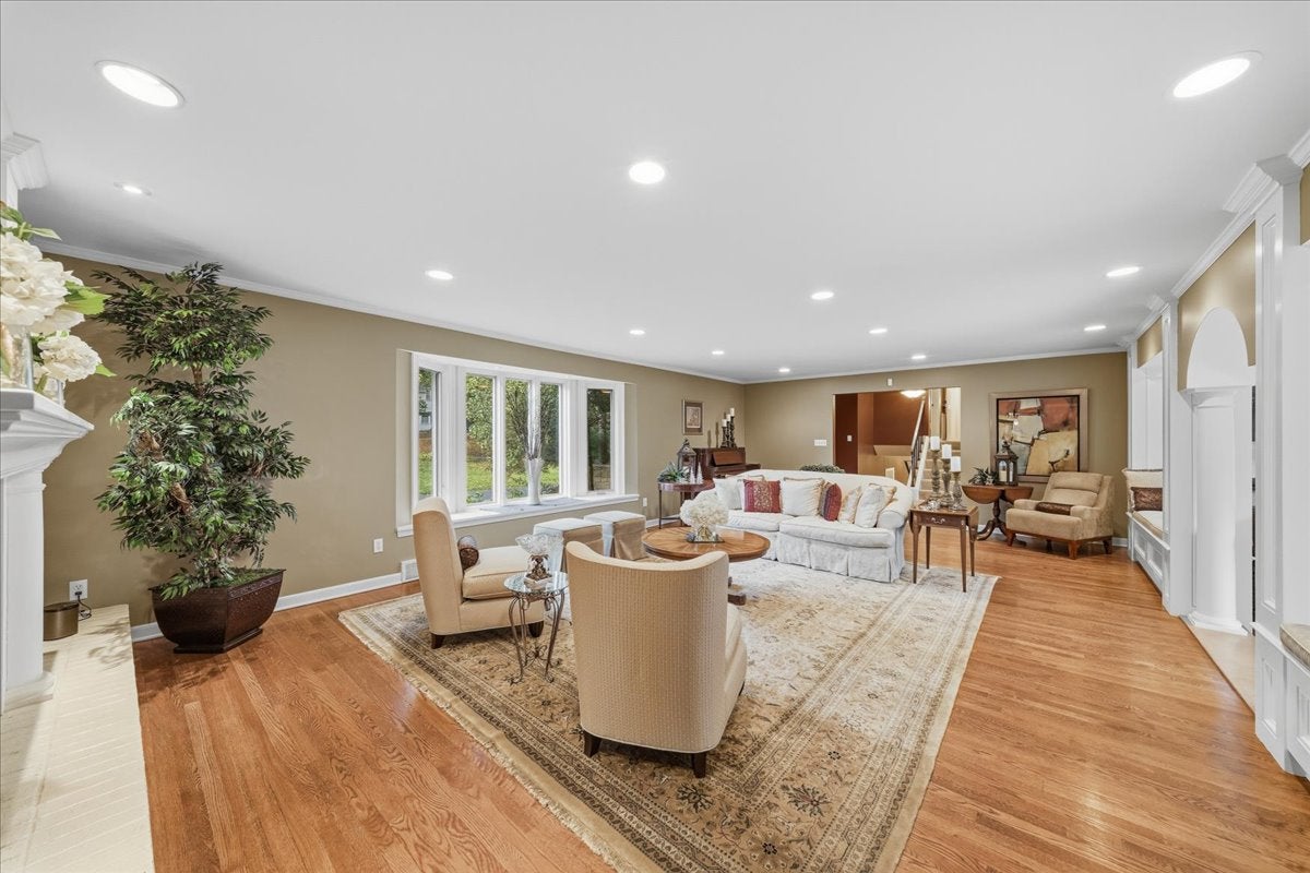 136 South Drive