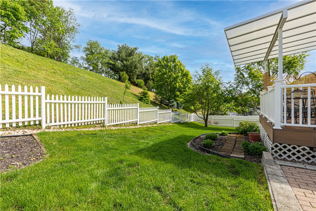 North Strabane, Pennsylvania 15317, United States, 3 Bedrooms Bedrooms, ,3 BathroomsBathrooms,Residential,Pending,135205