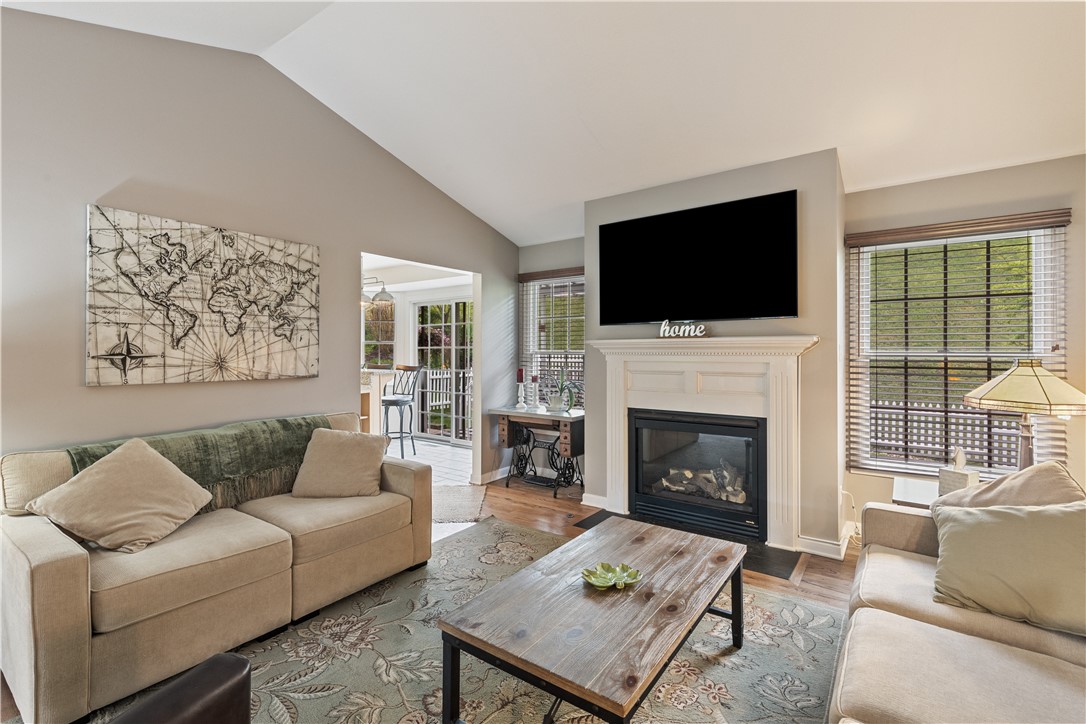 North Strabane, Pennsylvania 15317, United States, 3 Bedrooms Bedrooms, ,3 BathroomsBathrooms,Residential,Pending,135205