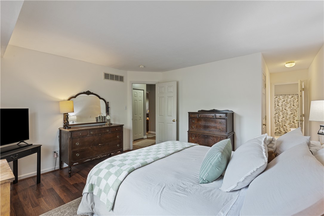 North Strabane, Pennsylvania 15317, United States, 3 Bedrooms Bedrooms, ,3 BathroomsBathrooms,Residential,Pending,135205