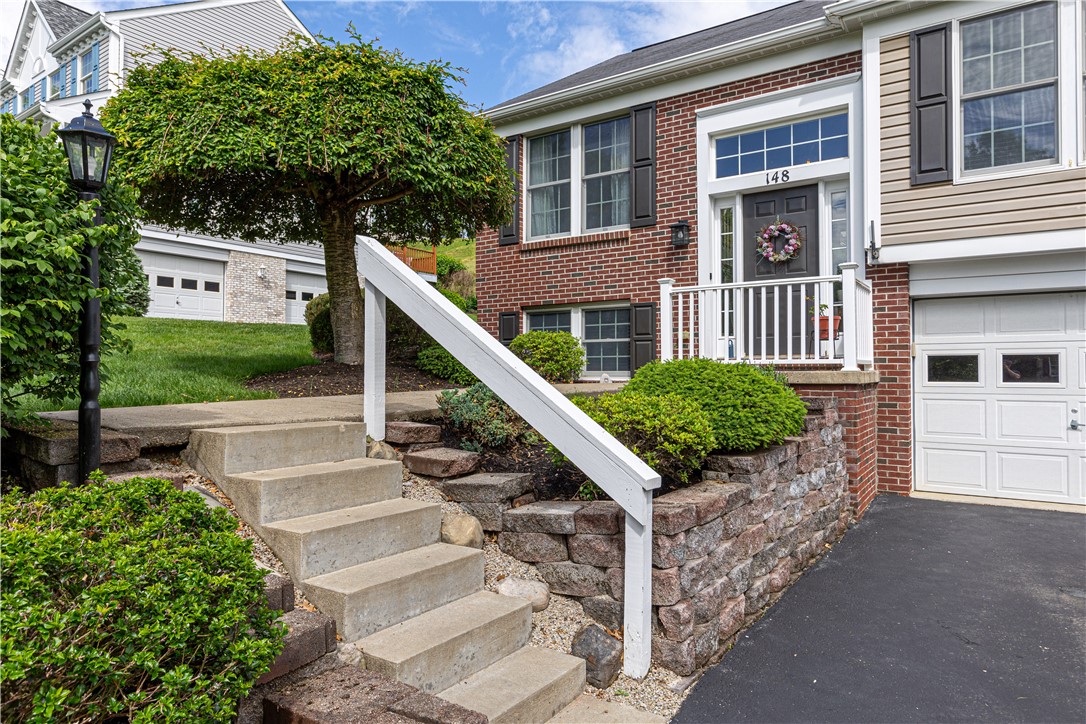 North Strabane, Pennsylvania 15317, United States, 3 Bedrooms Bedrooms, ,3 BathroomsBathrooms,Residential,Pending,135205