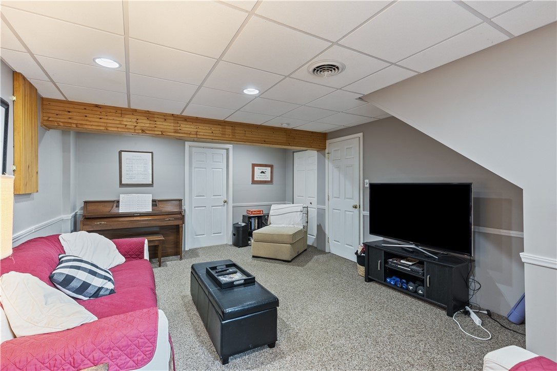 North Strabane, Pennsylvania 15317, United States, 3 Bedrooms Bedrooms, ,3 BathroomsBathrooms,Residential,Pending,135205