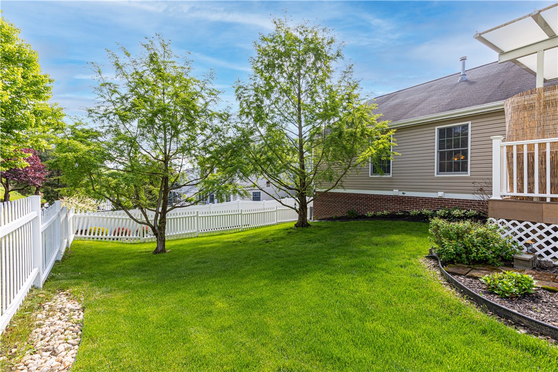 North Strabane, Pennsylvania 15317, United States, 3 Bedrooms Bedrooms, ,3 BathroomsBathrooms,Residential,Pending,135205