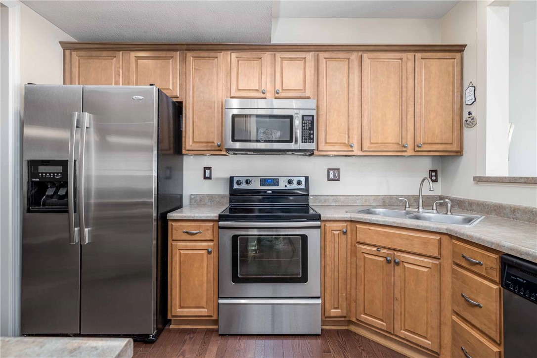 South Strabane, Pennsylvania 15301, United States, 3 Bedrooms Bedrooms, ,3 BathroomsBathrooms,Residential,Pending,482