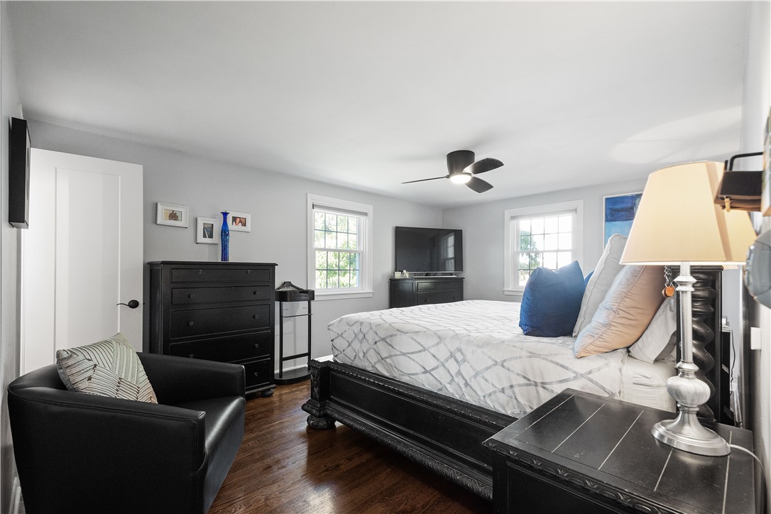 Upper St. Clair, Pennsylvania 15241, United States, 4 Bedrooms Bedrooms, ,3 BathroomsBathrooms,Residential,Pending,83821