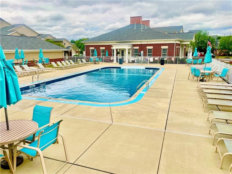 Cranberry Twp, Pennsylvania 16066, United States, 2 Bedrooms Bedrooms, ,2 BathroomsBathrooms,Residential,Active,234035