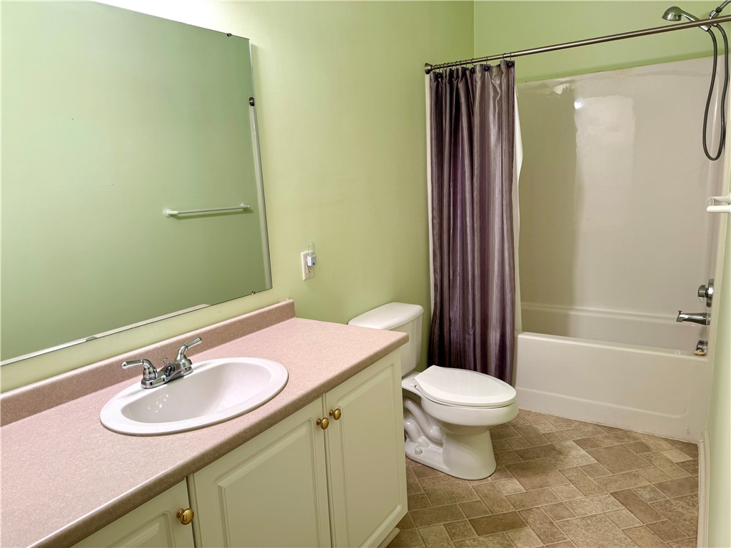 Cranberry Twp, Pennsylvania 16066, United States, 2 Bedrooms Bedrooms, ,2 BathroomsBathrooms,Residential,Active,234035