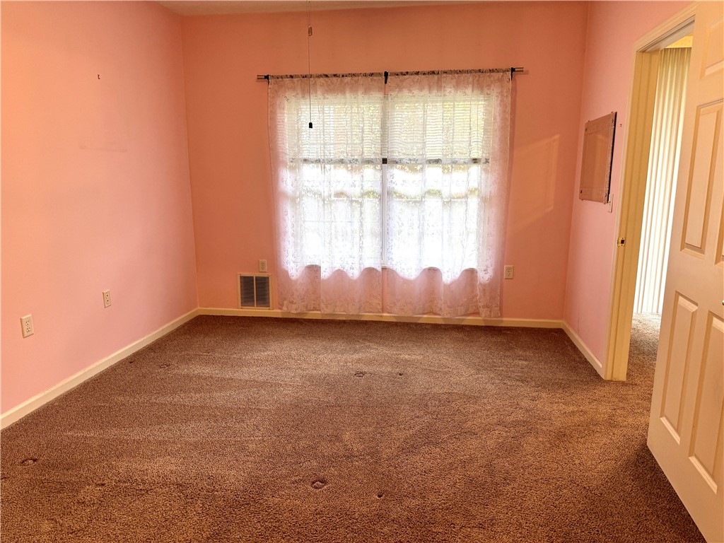 Cranberry Twp, Pennsylvania 16066, United States, 2 Bedrooms Bedrooms, ,2 BathroomsBathrooms,Residential,Active,234035