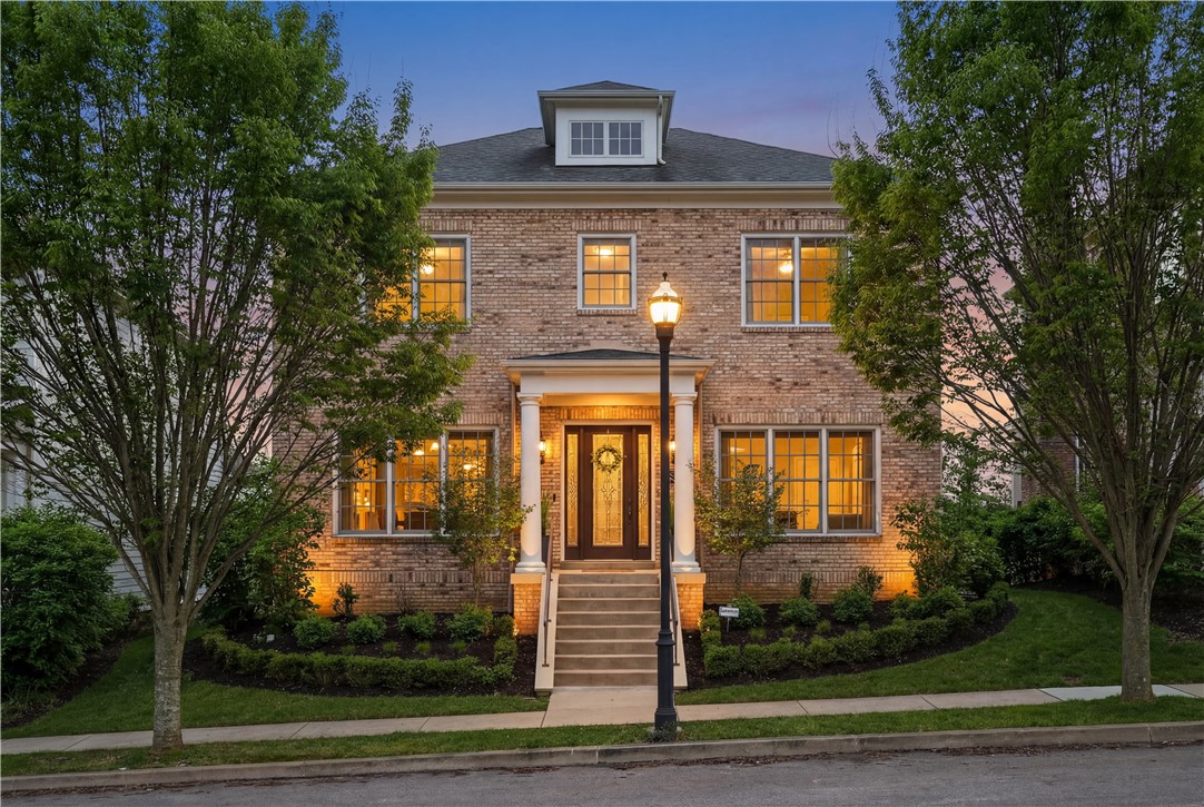 Pittsburgh, Pennsylvania, 15217, United States, 5 Bedrooms Bedrooms, ,5 BathroomsBathrooms,Residential,Active,2032459