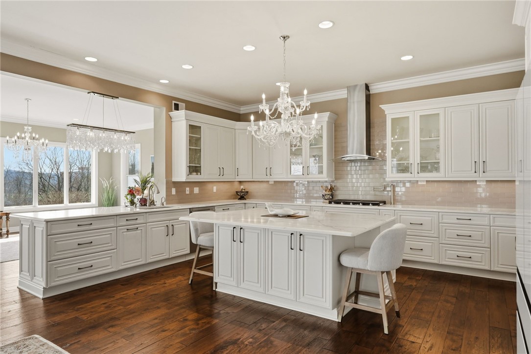 Pittsburgh, Pennsylvania, 15217, United States, 5 Bedrooms Bedrooms, ,5 BathroomsBathrooms,Residential,Active,2032459