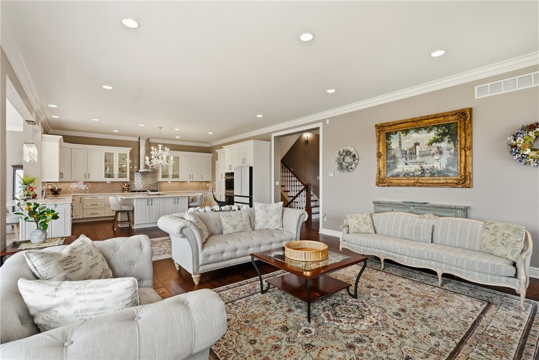 Pittsburgh, Pennsylvania, 15217, United States, 5 Bedrooms Bedrooms, ,5 BathroomsBathrooms,Residential,Active,2032459