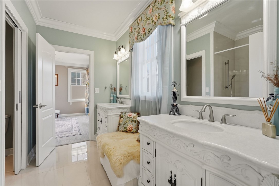 Pittsburgh, Pennsylvania, 15217, United States, 5 Bedrooms Bedrooms, ,5 BathroomsBathrooms,Residential,Active,2032459